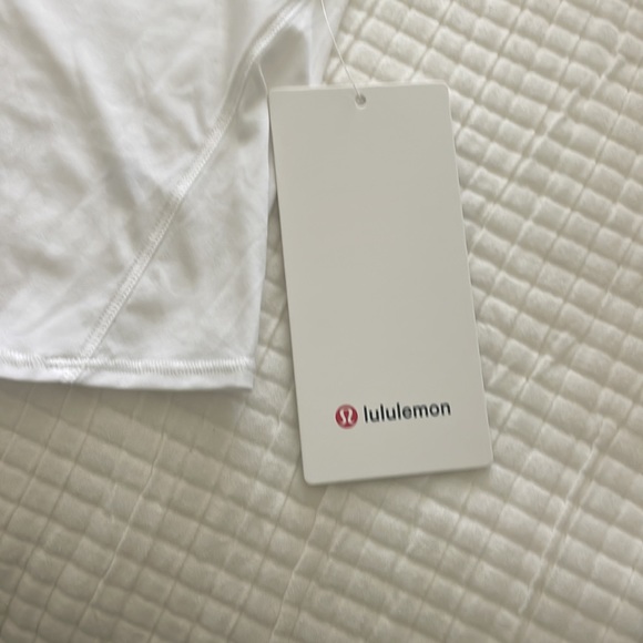 NWT Lululemon nulux slim fit tank - Picture 5 of 12